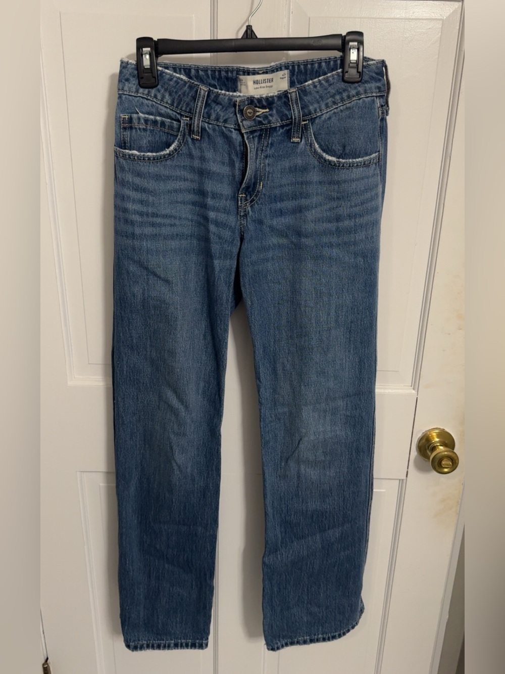 Hollister Women’s Medium Blue Low-Rise Baggy Jeans